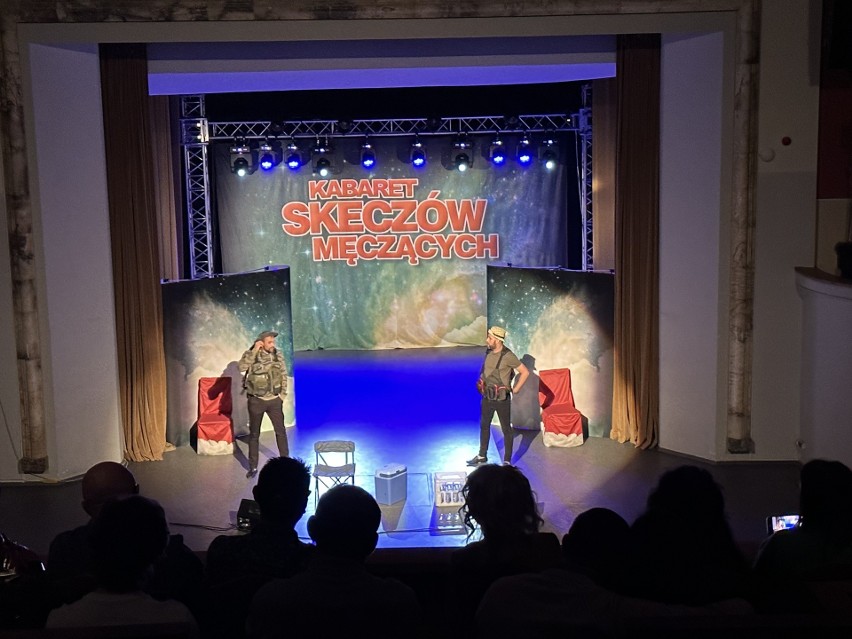 Kabaret Skeczów Męczących wystąpił w Wojewódzkim Domu Kultury w Kielcach. Publiczność płakała ze śmiechu