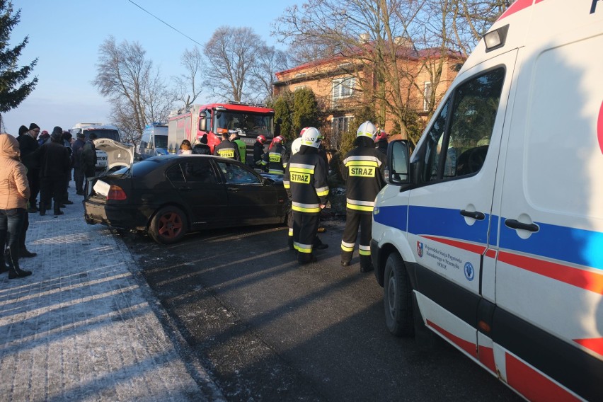 Do wypadku doszło w piątek przed godz. 8 w Ciemięrzowicach...