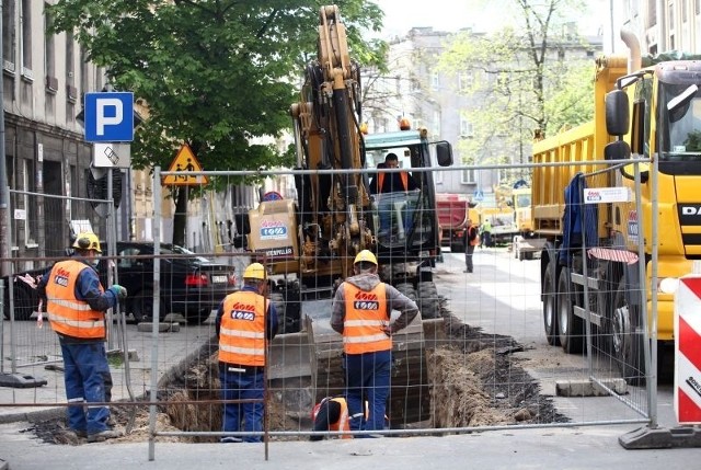 Ul. Więckowskiego jest nieprzejezdna międzyul. Żeromskiego a ul. Pogonowskiego.