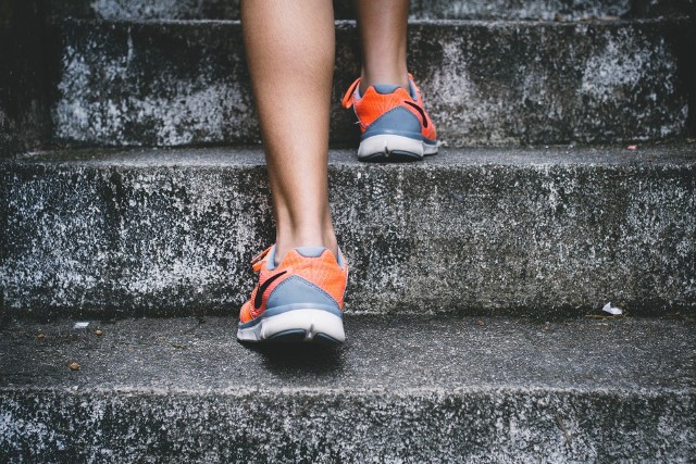 Bieganie po schodach może podnieść wydolność organizmu