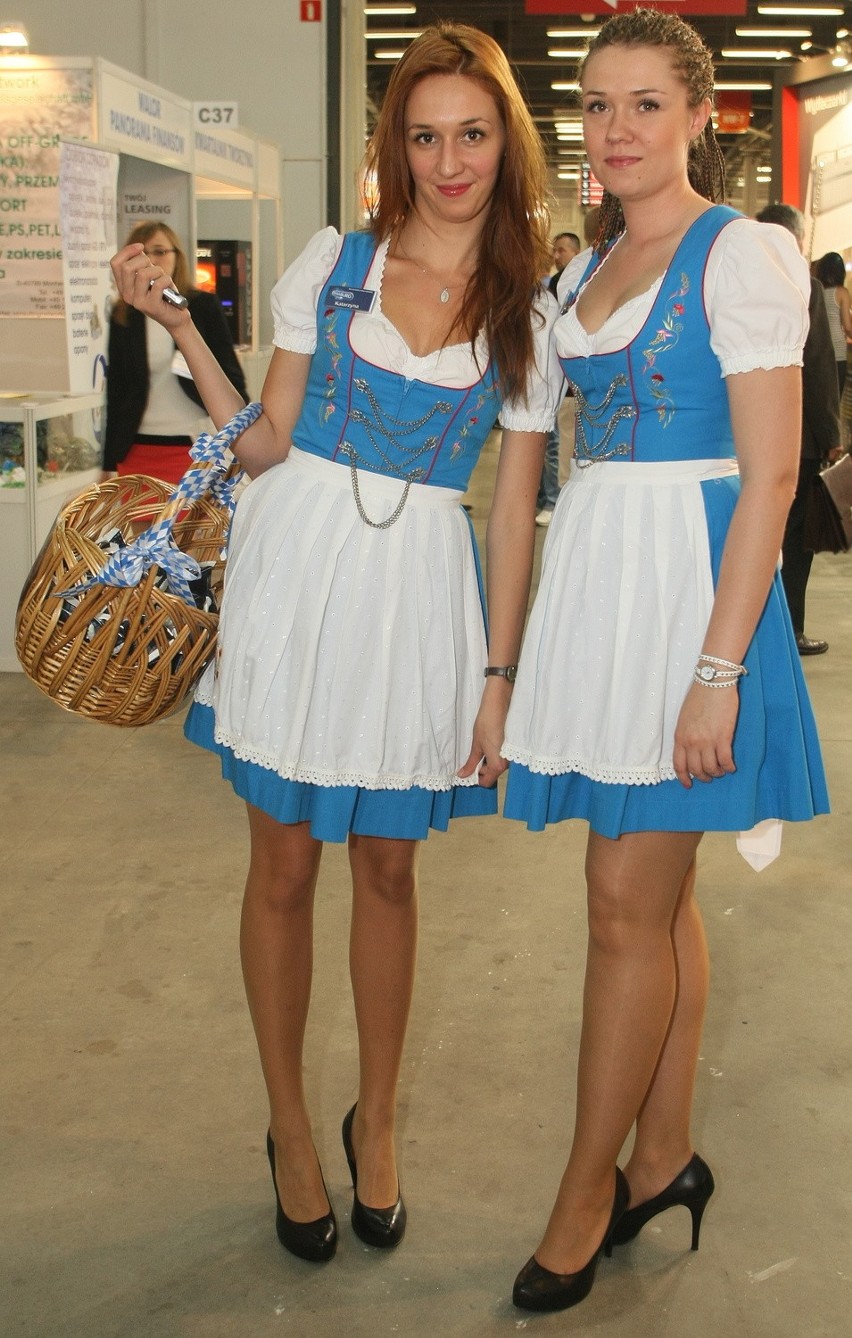 Piękne hostessy na targach Plastpol w Targach Kielce