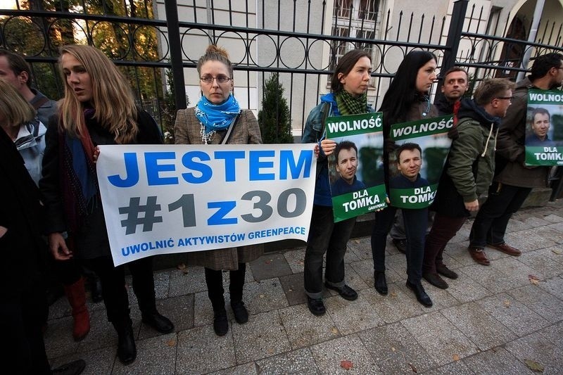 Aktywiści Greenpeace protestowali przed konsulatem rosyjskim