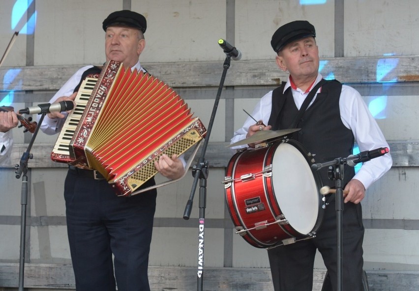 Ścięcie Śmierci 2019 w Jedlińsku. Barwne widowisko na koniec karnawału i koncert zespołu Boys [wideo, zdjęcia]