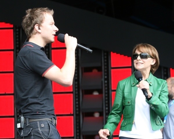 Piotr Kupicha i Irena Jarocka wykonali "Beatlemanię story".