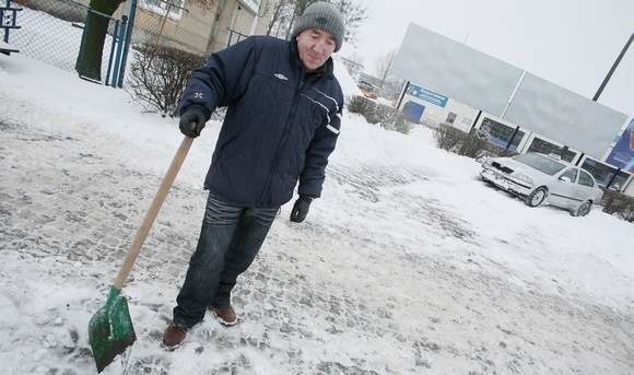 Drogowcy obiecują, że w tym roku będą uprzedzać o zaśnieżonych drogach.