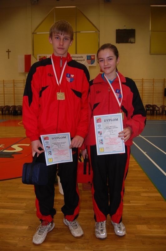 Suchedniowski mikst: Paweł Przyjemski i Anna Belicka &#8211; złoci medaliści badmintonowego turnieju Na Ogólnopolskiej Olimpiadzie Młodzieży.