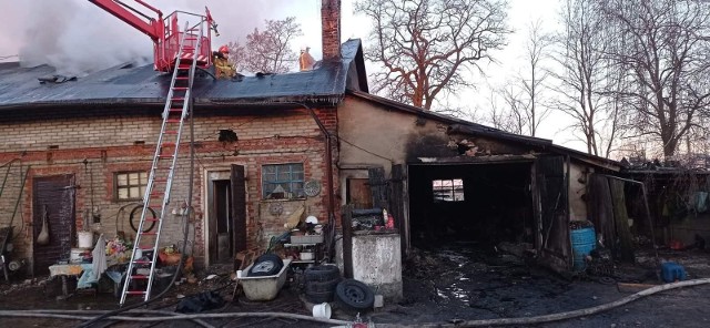 Wielki pożar gospodarstwa w Augustynowie