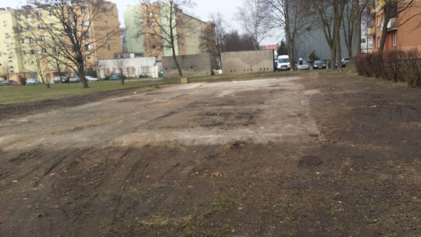 Rozbiórka starej sali gimnastycznej przy ul. Grunwaldzkiej w...