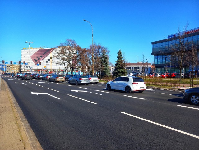 Koniec remontu nawierzchni przy ważnym skrzyżowaniu obwodnicy śródmiejskiej we Wrocławiu