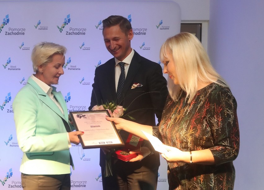 Wielka gala Kobieta Roku za nami. Danuta Szyksznian-Ossowska podwójną laureatką. Gratulujemy! [ZDJĘCIA, WIDEO]