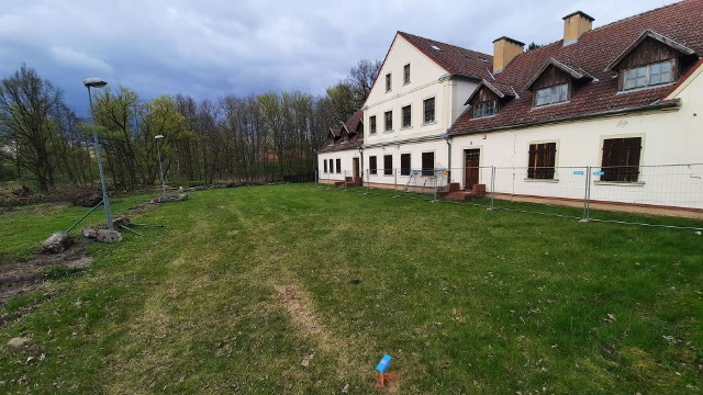 Przy międzyrzeckim muzeum powstanie nowy parking.