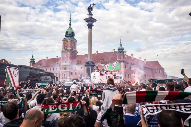 Legia odebrała gratulacje za zdobycie... szesnastego mistrzostwa