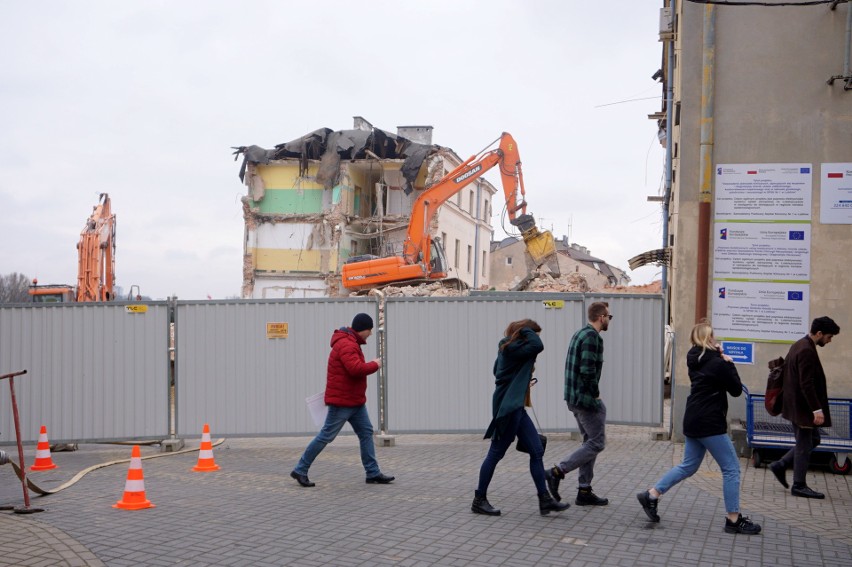 Część szpitala przy ul. Staszica w Lublinie legła w gruzach. Powstaną nowe obiekty 