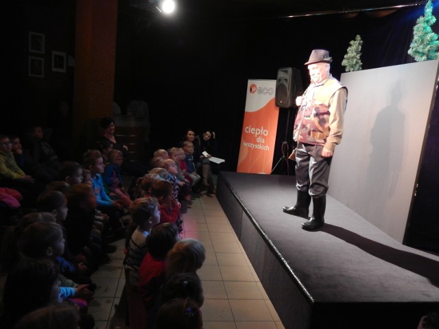 "Gajowego Badurę" oglądały opolskie przedszkolaki w Teatrze Ekostudio.