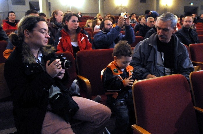 Ponad 130 fotografów zawitalo do gorzowskiego teatru na...