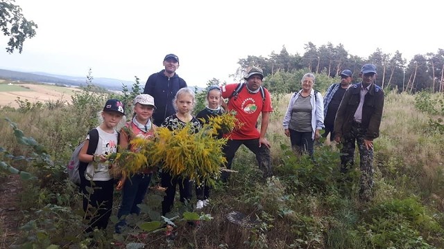 11. Rodzinny Rajd Pieszy na zakończenie wakacji na trasie Małogoszcz - Leśnica.