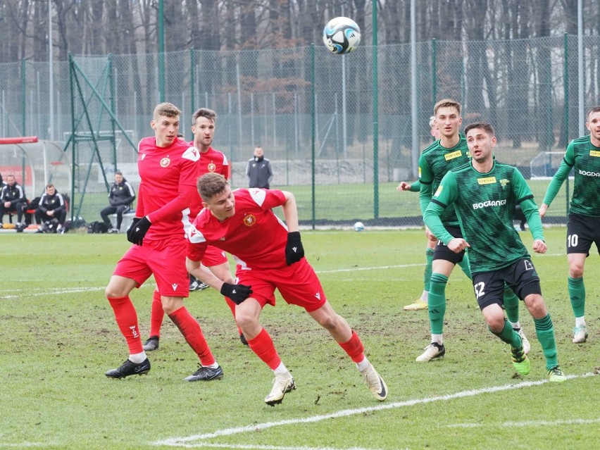 Górnik Łęczna zagrał kontrolnie z Widzewem Łódź. Padło sporo bramek. Zdjęcia