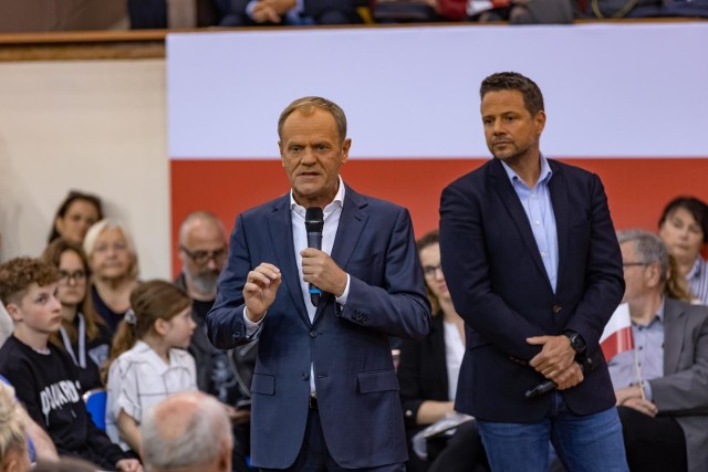 Donald Tusk i Rafał Trzaskowski pojawili się w nowych spotach wyborczych Prawa i Sprawiedliwości.