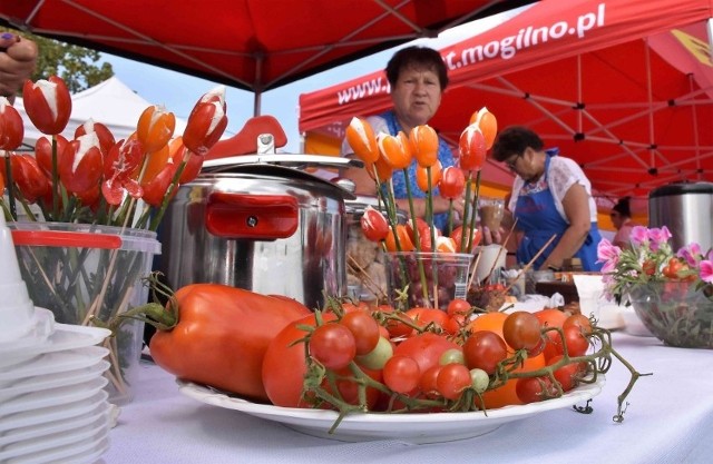 Pomidory w roli głównej. W niedzielę, 13 sierpnia, w Jeziorach Wielkich już po raz 19. odbędzie się Wielki Festyn Pomidorowy