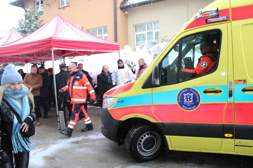 Nowoczesny ambulans dla punktu Krakowskiego Pogotowia...