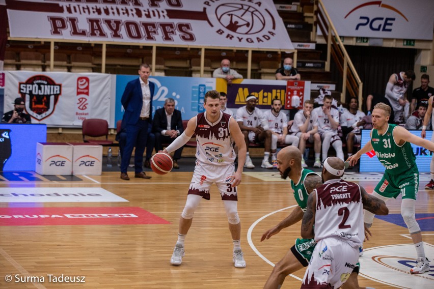 Tak Spójnia ograła w Stargardzie Zastal w trzecim meczu play off. Zdjęcia z hali OSiR