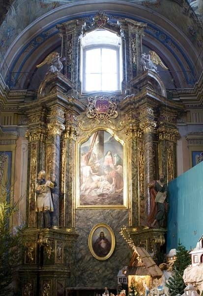 Odnowiony ołtarz Pana Jezusa Miłosiernego w kościele w Kalwarii Pacławskiej można już oglądać w pełnej okazałości.