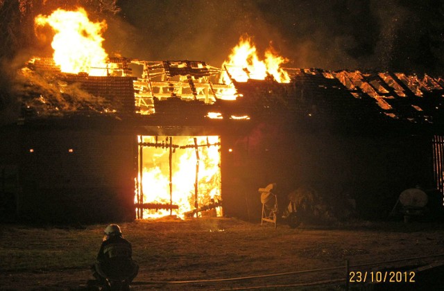 Pożar budynku w miejscowości Pustkowo w pow. białogardzkim.