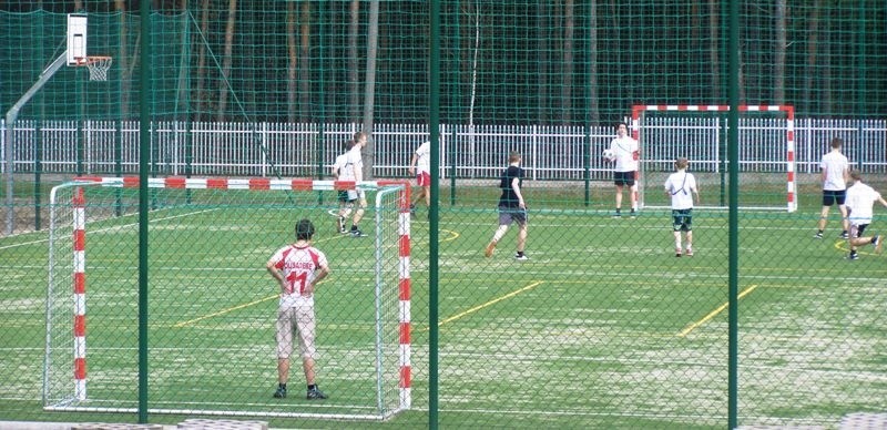 Pierwsze, wielofunkcyjne boisko sportowe w Małkini