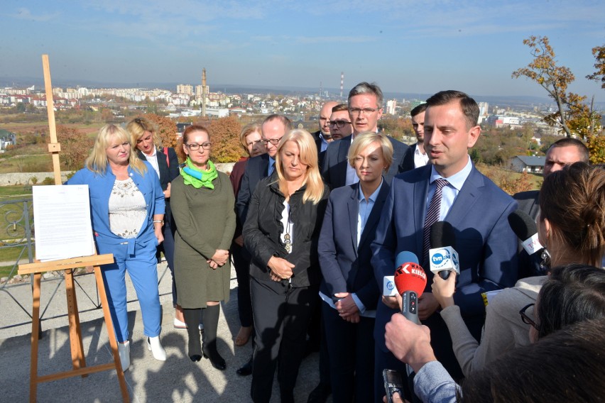 Kosiniak-Kamysz w Kielcach ostro o Prawie i Sprawiedliwości: - Bezczelnie chcą nam ukraść naszą tożsamość (ZAPIS TRANSMISJI, zdjęcia)