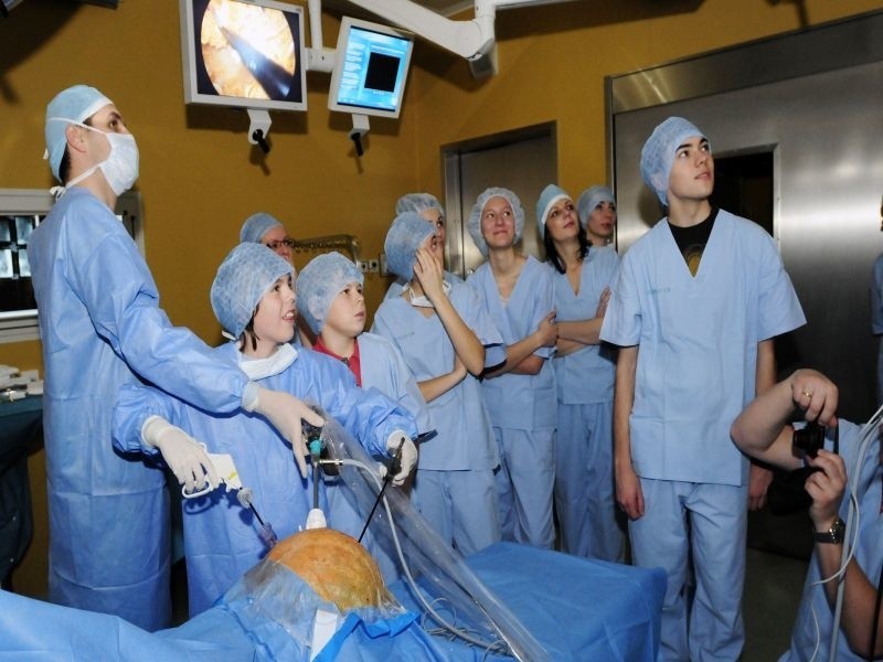 Operacja dyni i kamienny stół sekcyjny, czyli Medicalia 2012 w Bydgoszczy [zobacz zdjęcia]