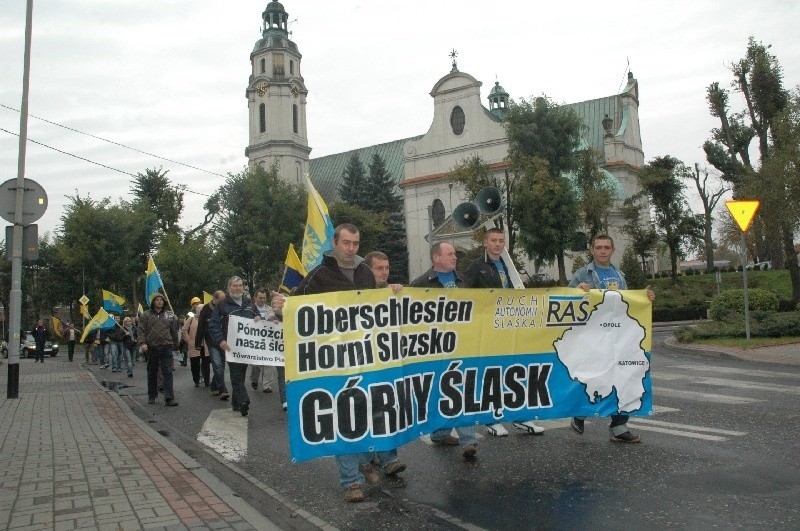 Marsz Jedności Górnośląskiej w Oleśnie
