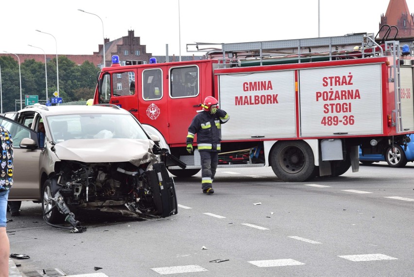 Wypadek w Malborku na skrzyżowaniu dk 22 i dk 55...