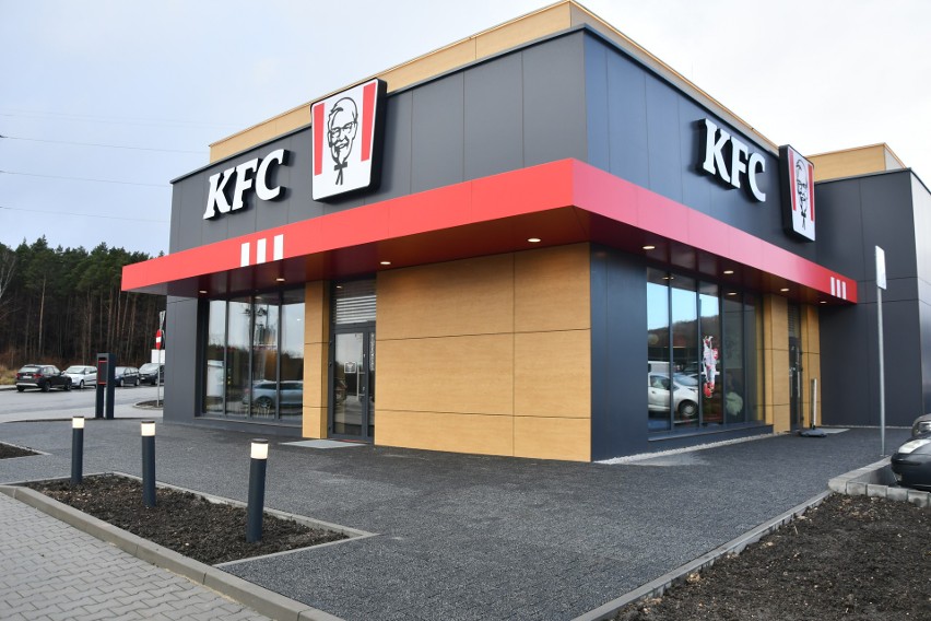 Restauracja KFC w Szewcach, przy drodze ekspresowej numer 7....