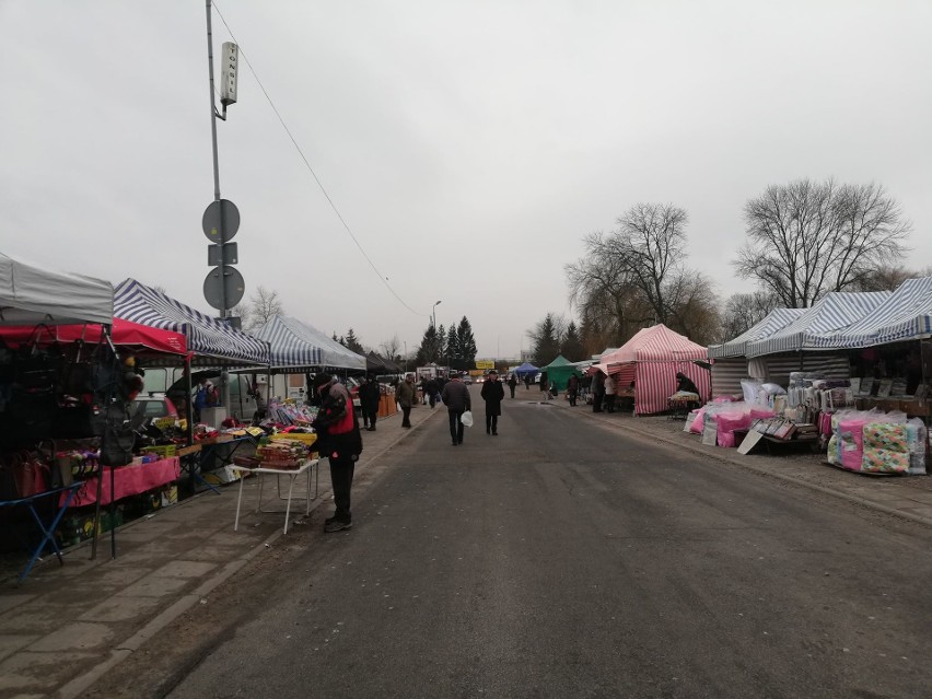 Zobaczcie co można kupić dzisiaj na giełdzie w Koszalinie....