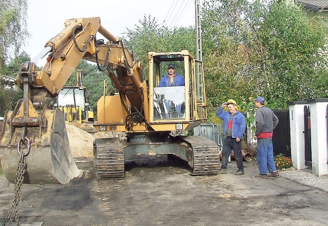 Obecnie kanalizacja budowana jest na ulicy Trawiastej