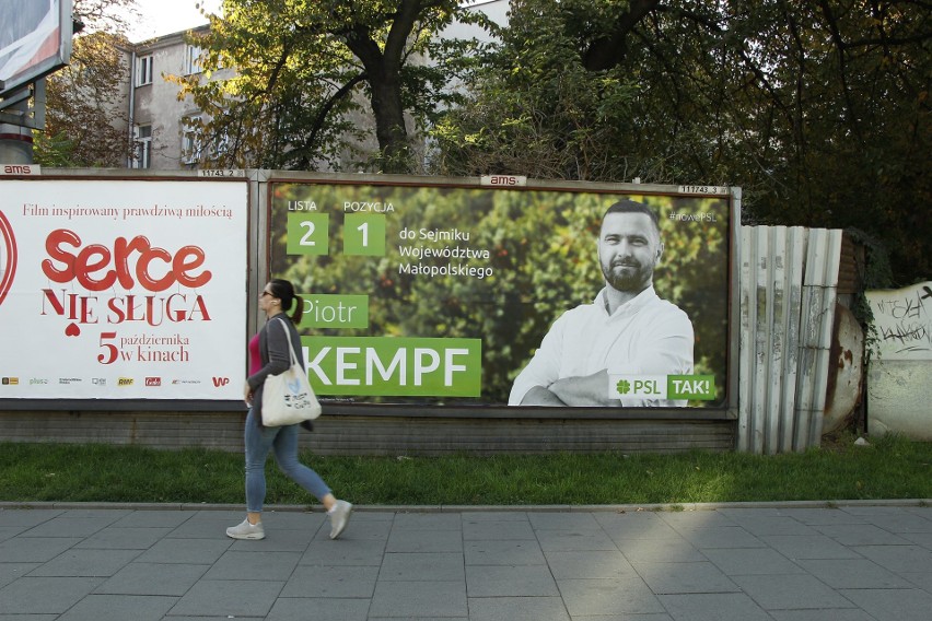 Wybory samorządowe 2018 w Małopolsce. Bitwa na plakaty, czyli wyborczy krajobraz Małopolski. Na kampanię nie szczędzą grosza