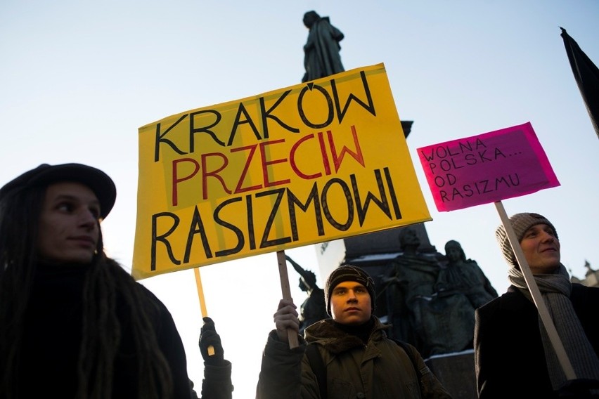 „Nie dla rasizmu” w sercu Krakowa [ZDJĘCIA, WIDEO]