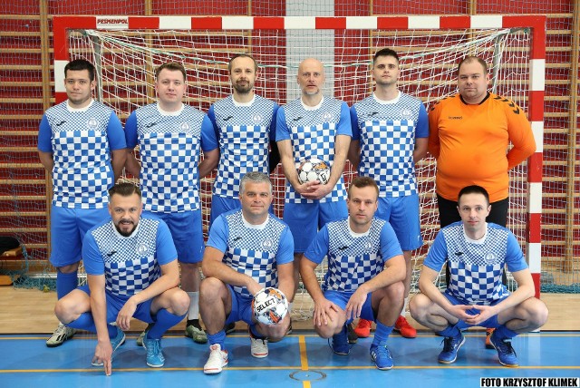 Mistrzostwa Polski Radców Prawnych w halowej piłce nożnej odbywają się w Zagnańsku. Gra też reprezentacja Kielc.