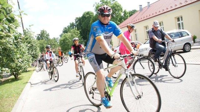 3 maja. V edycja Rajdu Rowerowego "Tour de Gmina Tarnów". Wola Rzędzińska - Jodłówka-Wałki.W zawodach może wziąć udział każdy posiadacz sprawnego roweru. Licząca ok. 15 km trasa przebiegać będzie m. in. w pobliżu ośrodka zdrowia w Woli Rzędzińskiej oraz kościoła parafialnego w Jodłówce-Wałkach. Start i meta w Centrum Wsi w Woli Rzędzińskiej. Każdy uczestnik otrzyma m. in. dyplom, medal oraz możliwość wzięcia udziału w losowaniu atrakcyjnych nagród. Organizatorzy zapewniają również poczęstunek staropolskim bigosem. Zapisy w dniu rajdu od godz. 11. 