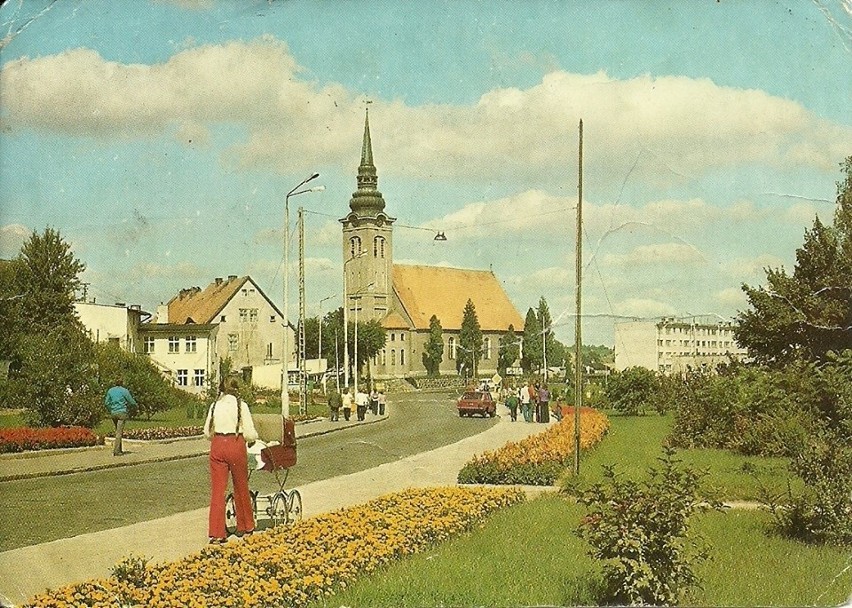 Lata 70. XX wieku. Widok na miastecki kościół