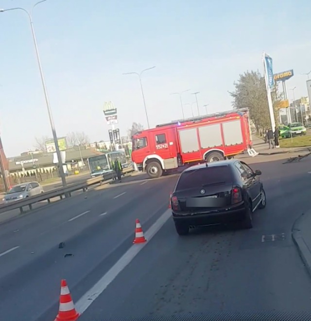 Śmiertelny wypadek w Rumi 20.04.2019. Samochód osobowy potrącił pieszą. Kobieta nie żyje. Policja szuka świadków.