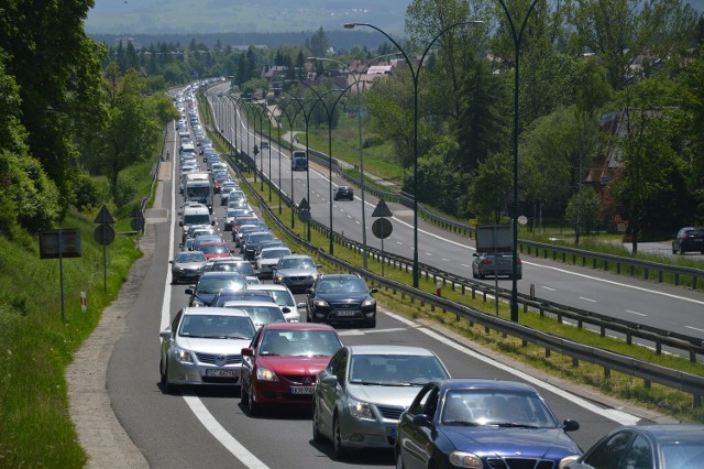 Tak w południe wyglądała zakopianka w Nowym Targu