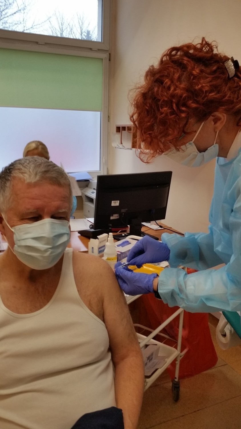W PCZ w Kartuzach rozpoczęły się szczepienia dla osób z...