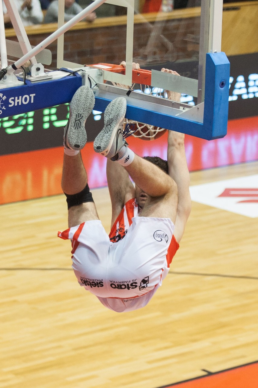 Grupa Sierleccy Czarni Słupsk - GTK Gliwice 84:74. Nasi koszykarze wrócili na właściwe tory! [ZDJĘCIA]