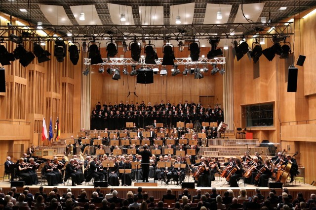 Rok temu Orkiestra Filharmonii Poznańskiej wykonała Requiem Maciejewskiego w Berlinie