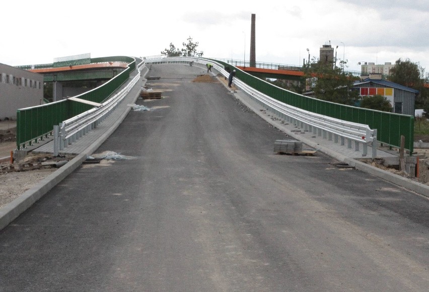 Budowa wiaduktu i ulicy Młodzianowskiej w Radomiu.
