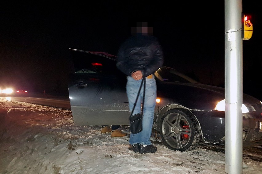 Policyjna akcja w Konstantynowie Łódzkim. Zatrzymany złodziej BMW [ZDJĘCIA, FILM]