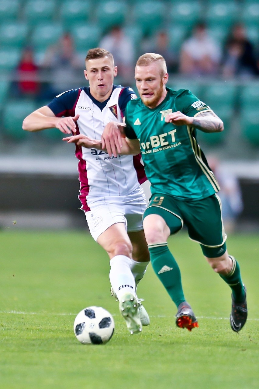 Śląsk Wrocław - Pogoń Szczecin 2:0. Śląsk wykorzystał przewagę zawodnika (WYNIK, RELACJA, ZDJĘCIA, WYPOWIEDZI)