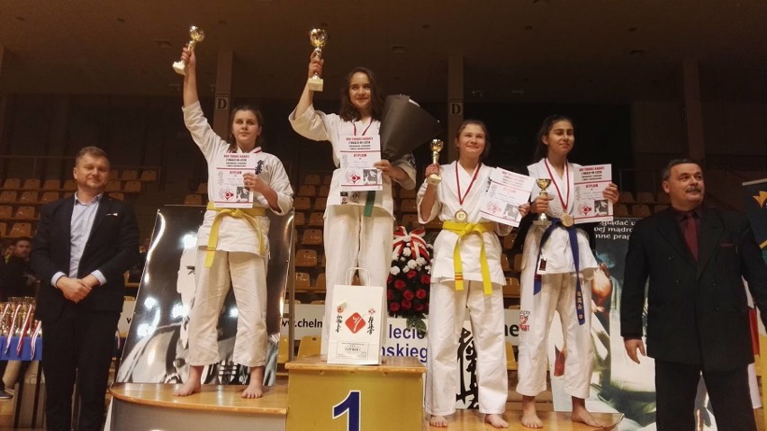Karatecy ze Skarżyska przywieźli piętnaście medali. Oliwia Fornal powalczy w Mistrzostwach Europy 
