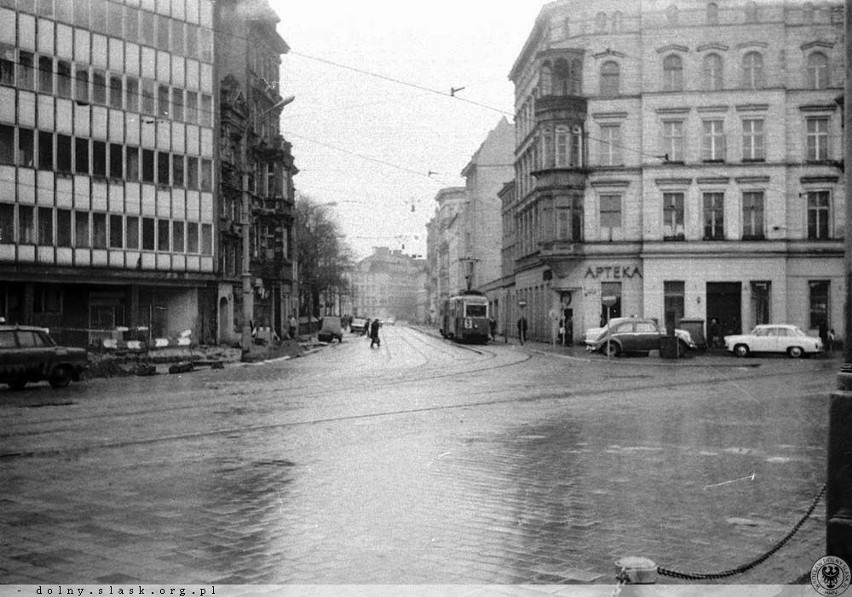 Ulica (Świętego) Mikołajka na przestrzeni lat